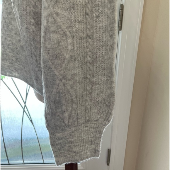 Variegated Cables Crew Sweater - Picture 4 of 9